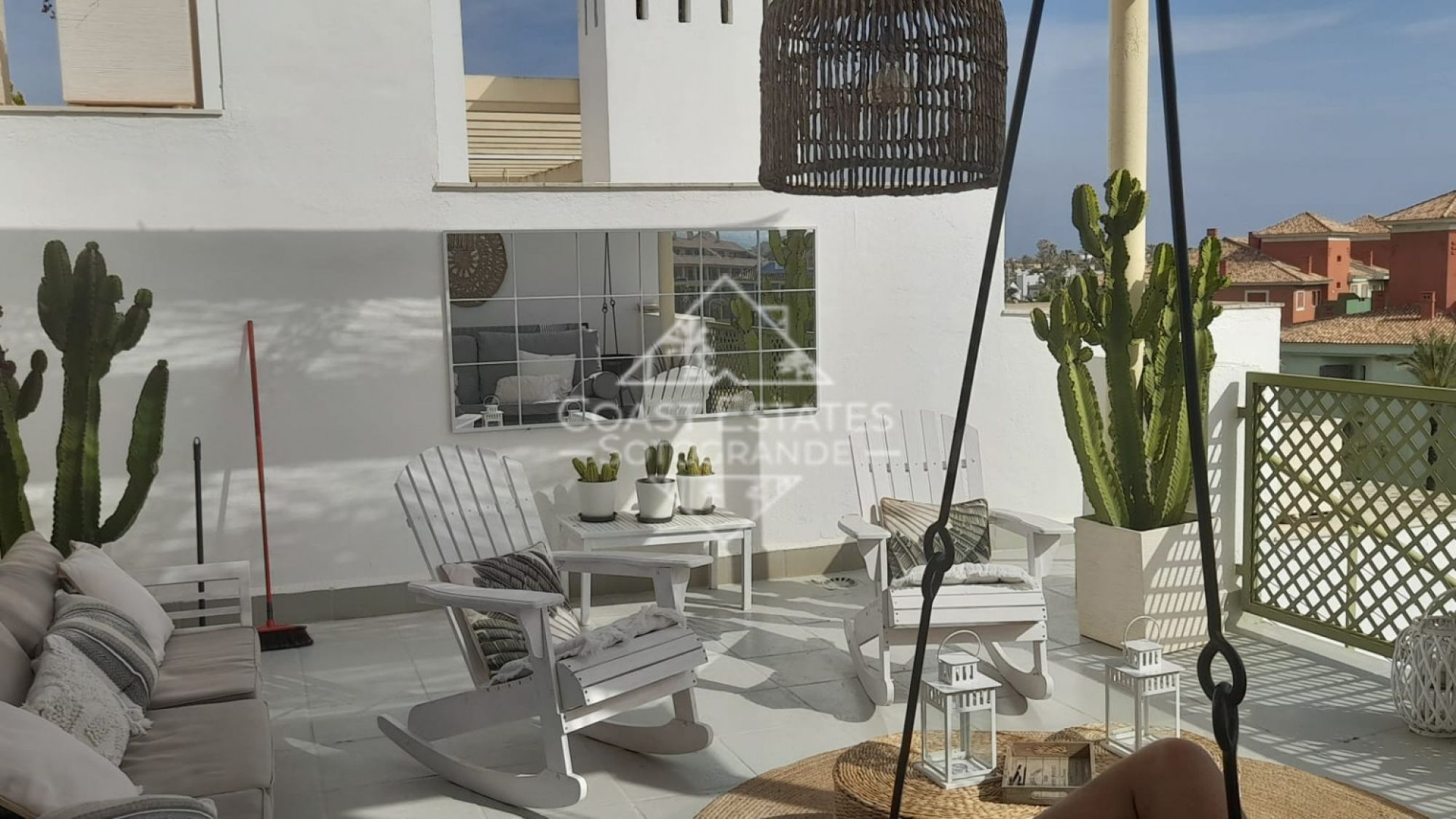Stunning Penthouse with Marina views and private swimming pool available for summer rent in Sotogrande