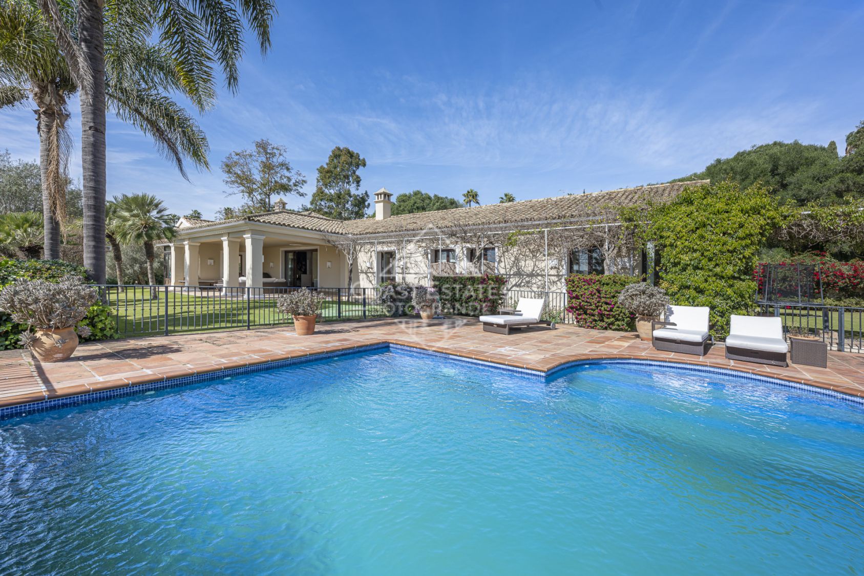 Luxurious 5-Bedroom Villa for Sale in Sotogrande Alto