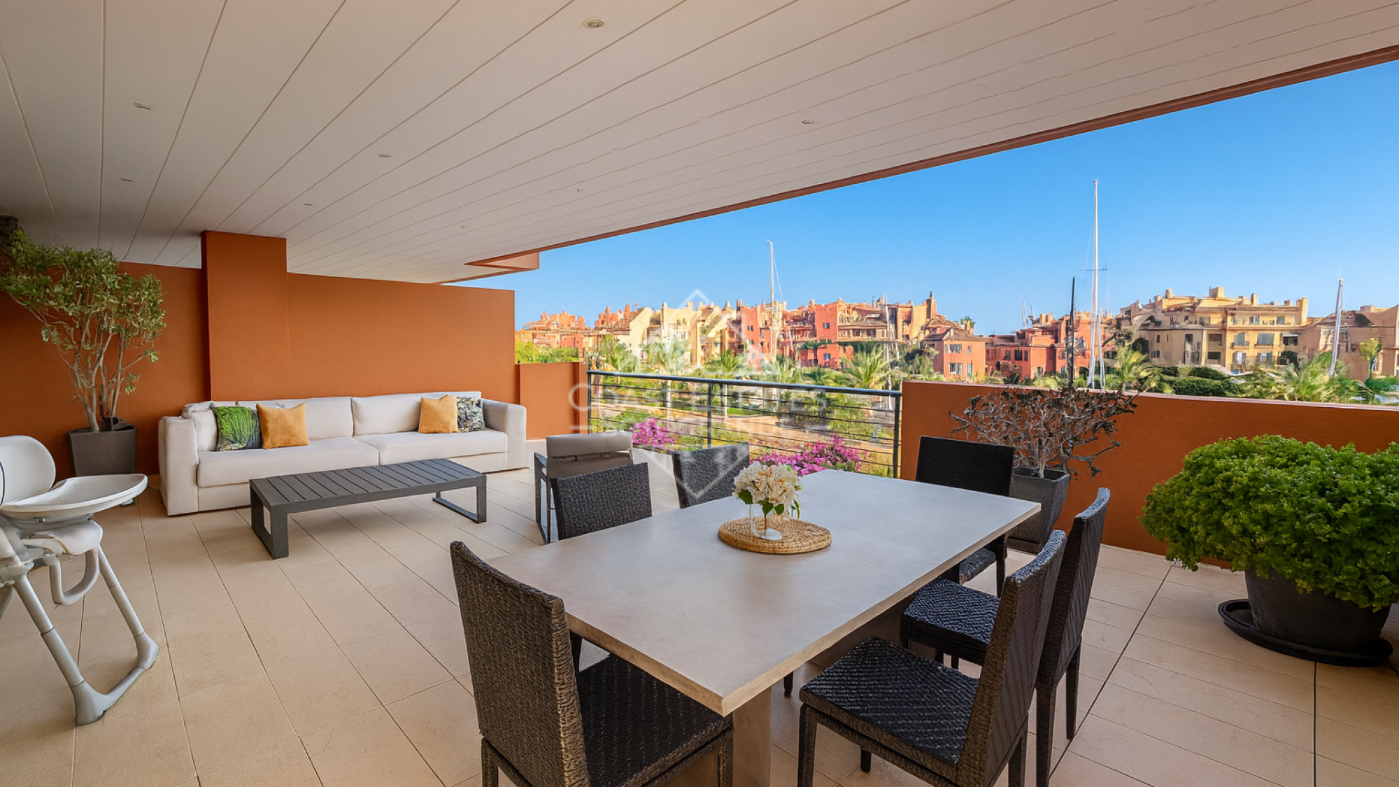 Außergewöhnliche 3-Zimmer-Eckwohnung in Ribera del Marlin, Sotogrande Marina