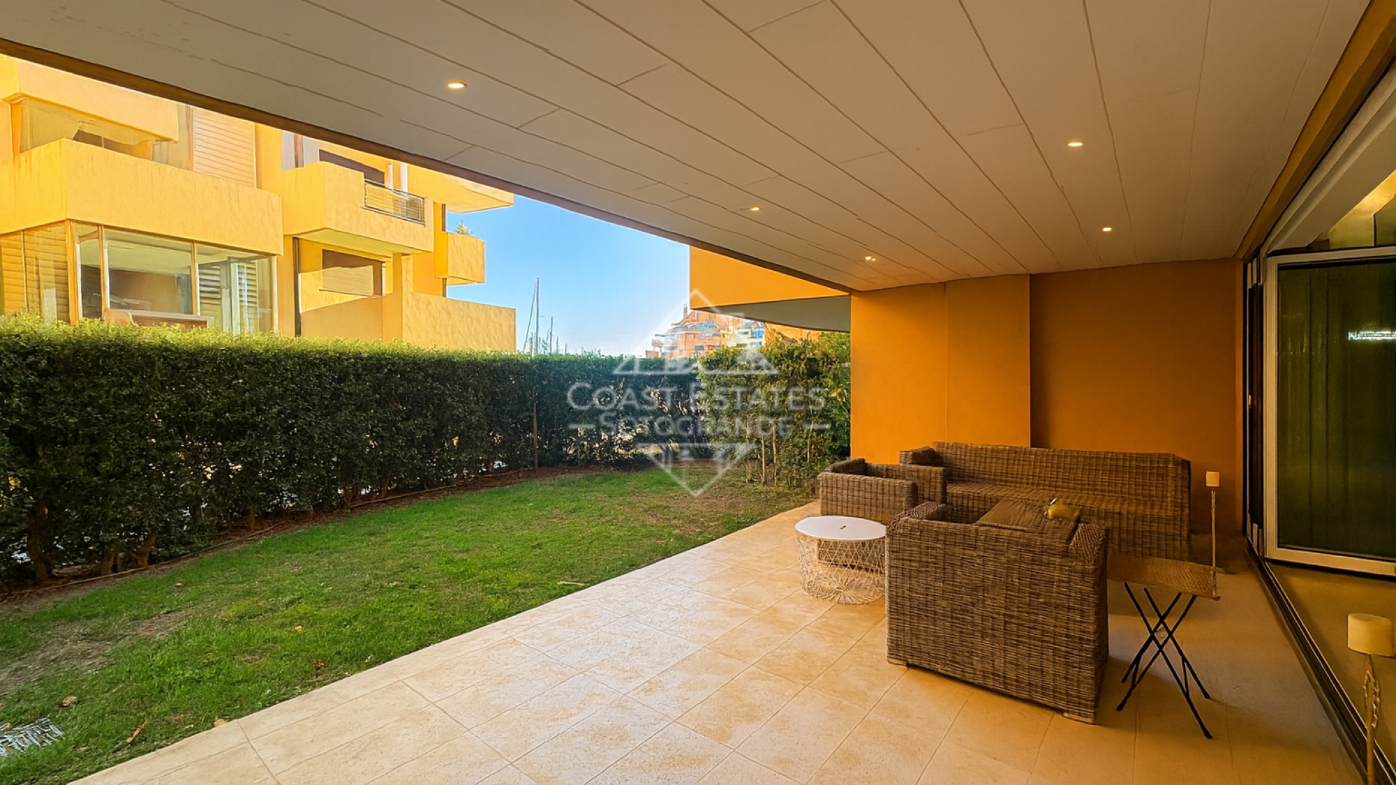 Excepcional apartamento esquinero de 3 dormitorios en Ribera del Marlín, Marina de Sotogrande