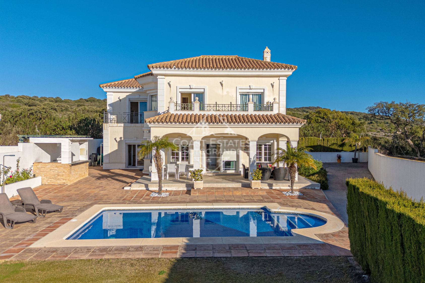 South-Facing Villa with Sea Views, Garden and Private Pool