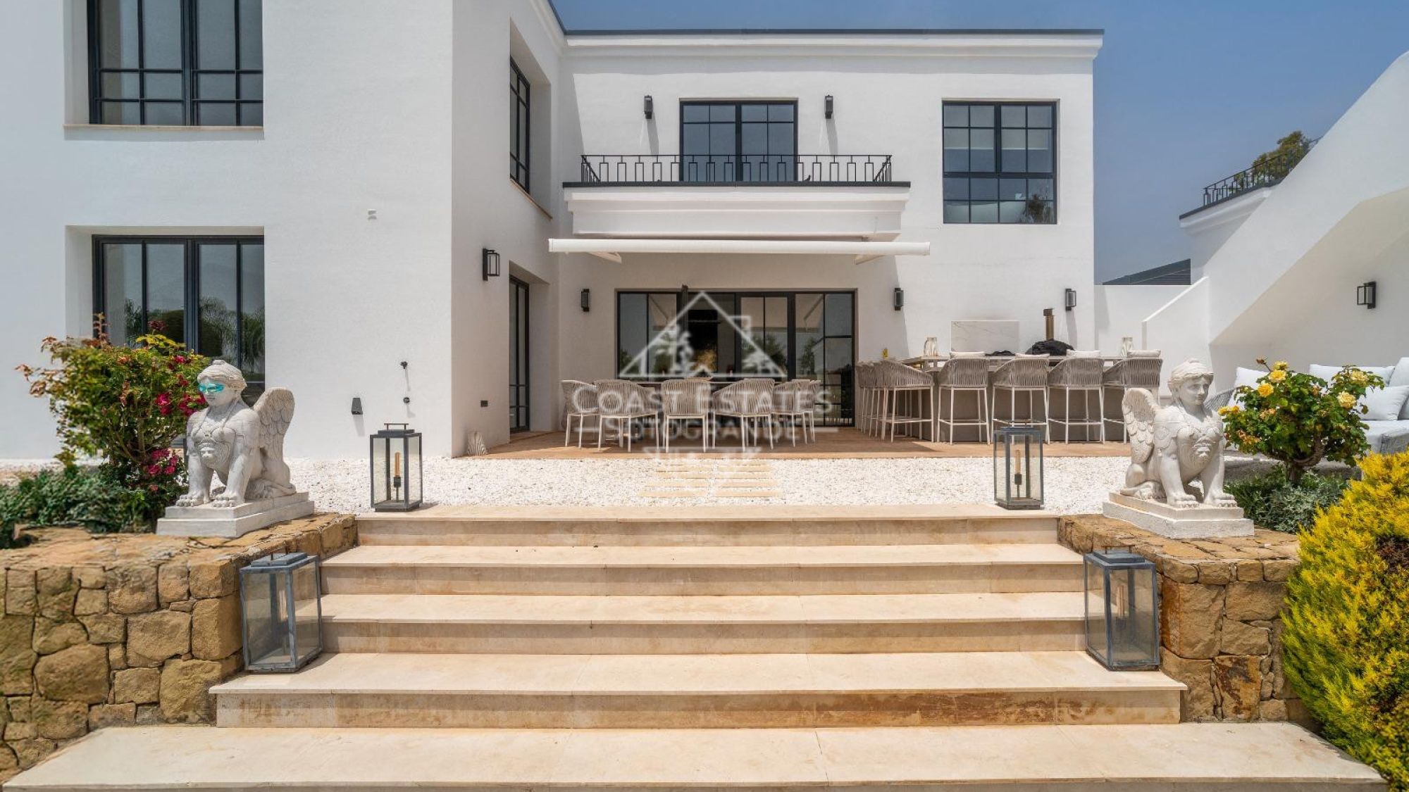 Refined Modern Villa with Guest Apartment in La Reserva, Sotogrande