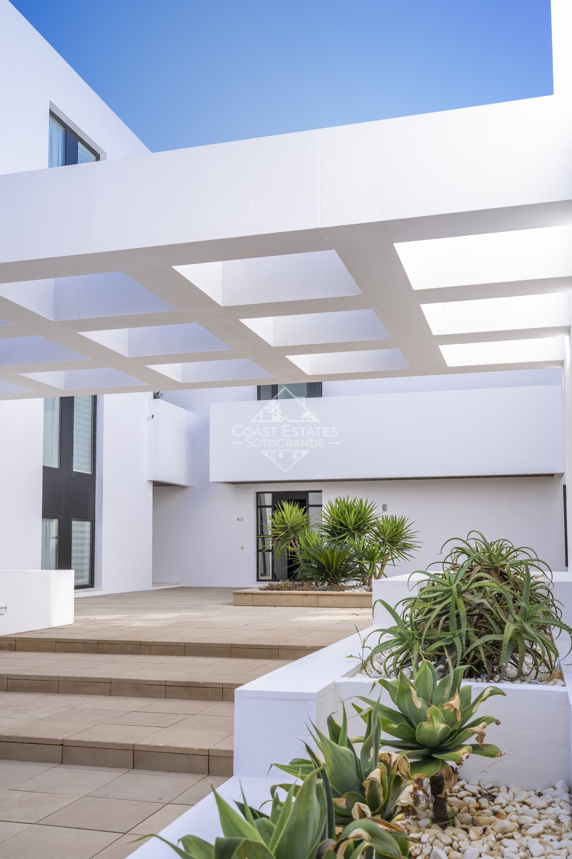 Luxury Villa Apartment for Sale in Hacienda de Valderrama