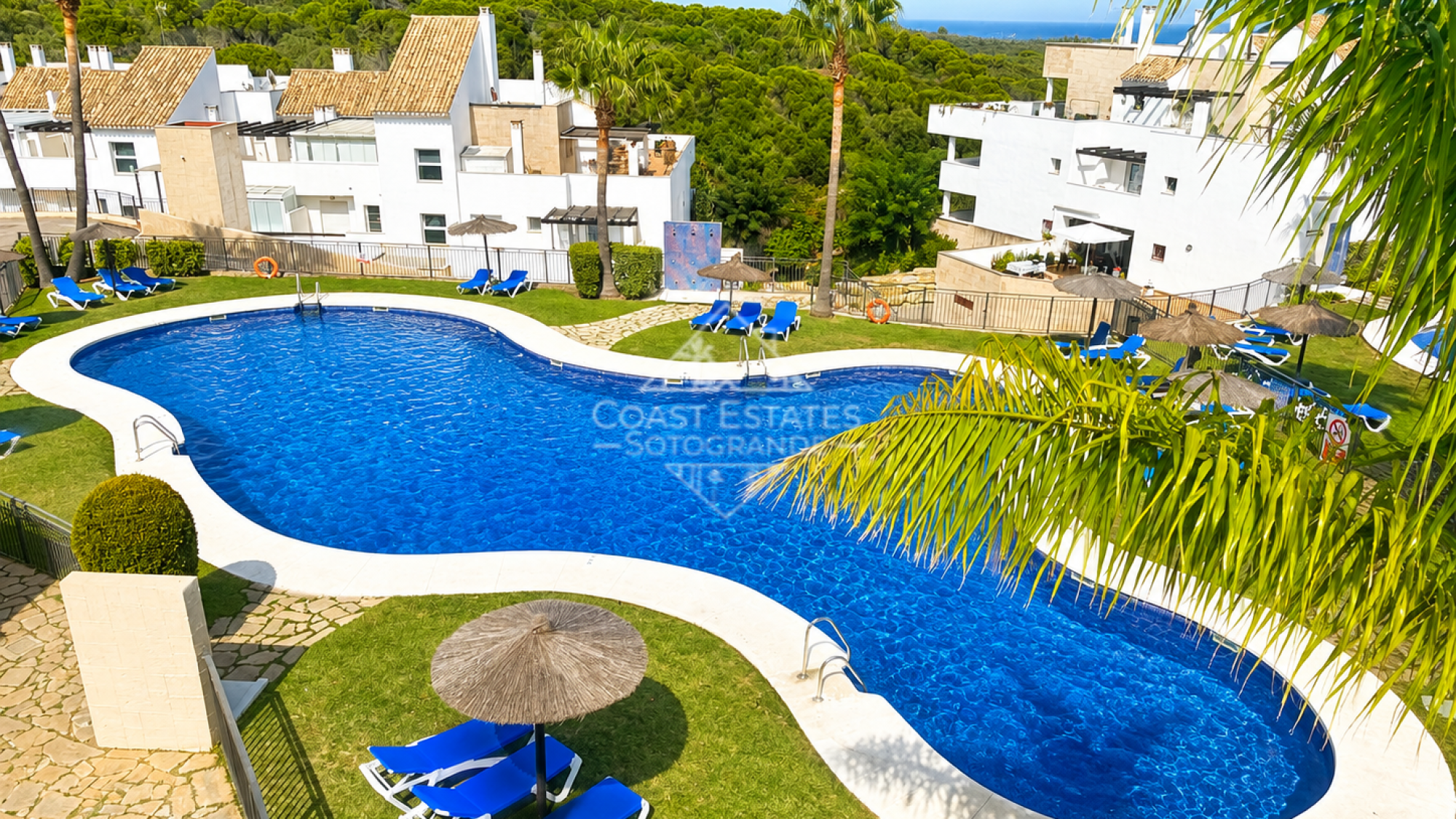 Elegant Three-Bedroom Apartment with Golf & Nature Views in Terrazas de Alcaidesa
