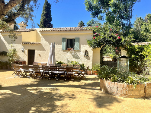 Charming traditional Cortijo style villa in the heart of Sotogrande for sale