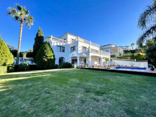 Traditional Andalusian style Villa in Sotogrande Alto with views over the Almenara Golf course for sale